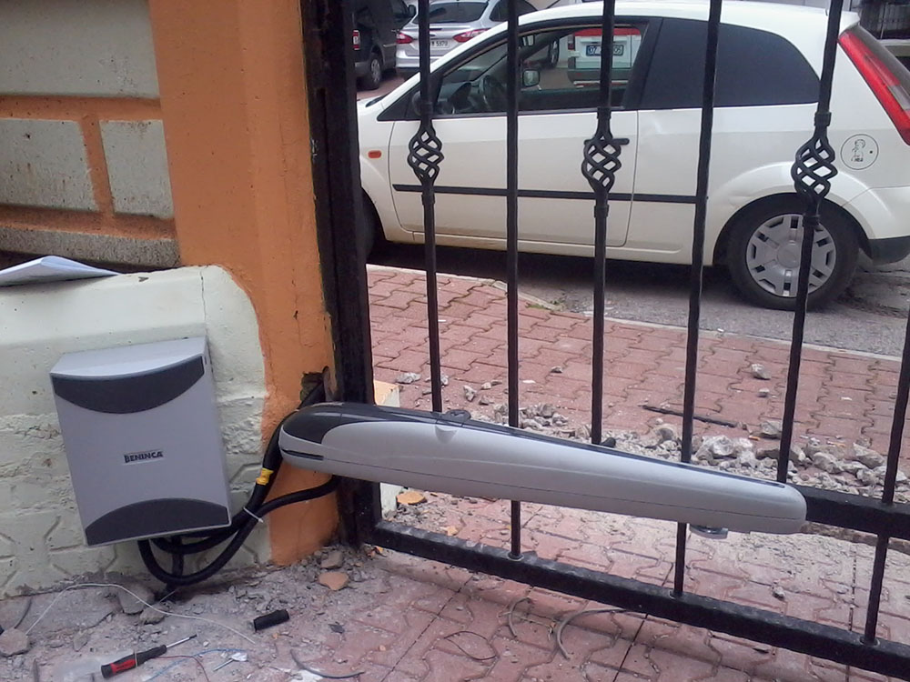 Antalya DAIRESEL ACILAN BAHCE KAPILARI 3