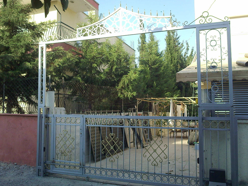 Antalya YANA KAYAR BAHCE KAPILARI 3